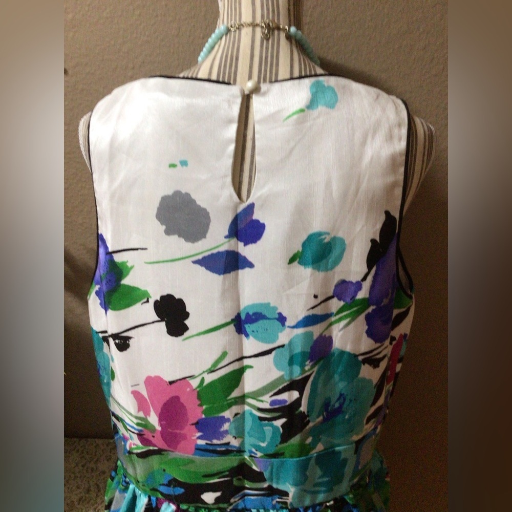 TIANA B. WHITE WITH FLORAL PATTERN DRESS SIZE 16 - Picture 5 of 13